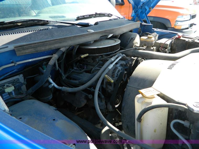 image for item D8838 1999 Dodge Ram 1500 pickup truck