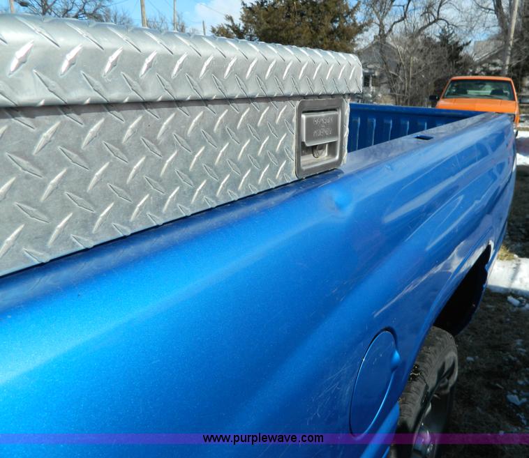 image for item D8838 1999 Dodge Ram 1500 pickup truck