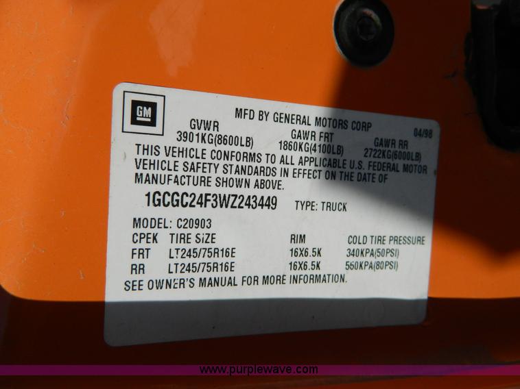 image for item D8843 1998 Chevrolet 2500HD pickup truck