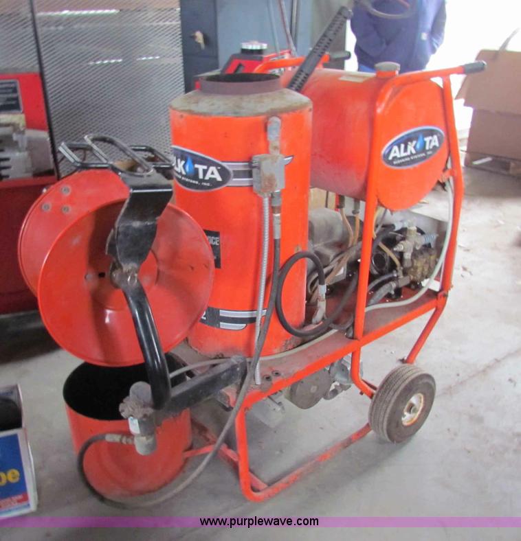 image for item I9520 2004 Alkota 3122T pressure washer