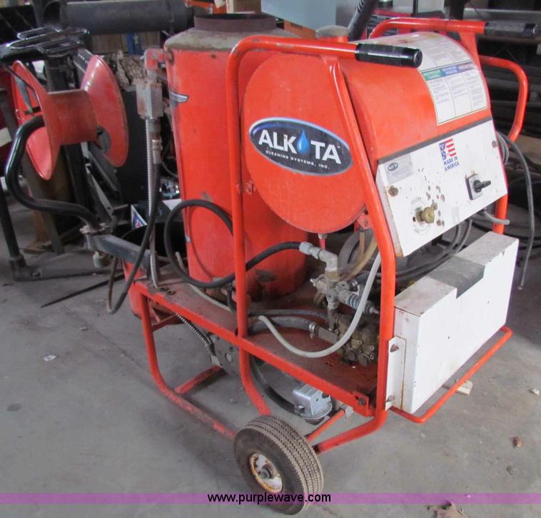 image for item I9520 2004 Alkota 3122T pressure washer
