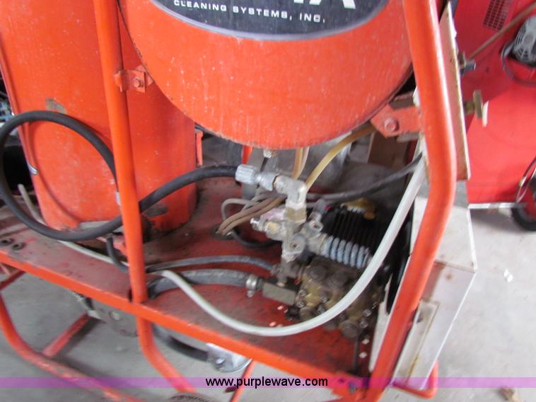 image for item I9520 2004 Alkota 3122T pressure washer