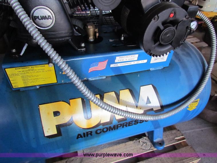 image for item I9574 2002 Puma TE5060H 60 gallon air compressor