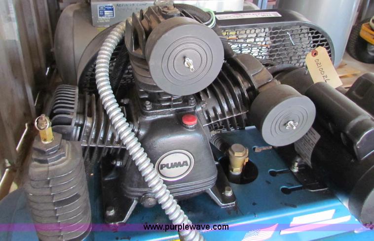 image for item I9574 2002 Puma TE5060H 60 gallon air compressor