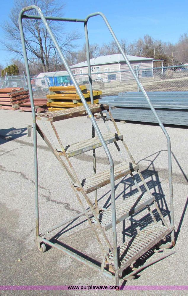 image for item I9586 Cotterman 0203 five step rolling steel ladder