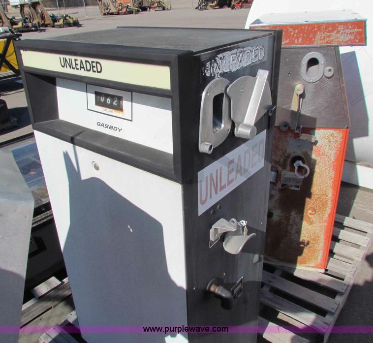 image for item I9599 (3) fuel pumps