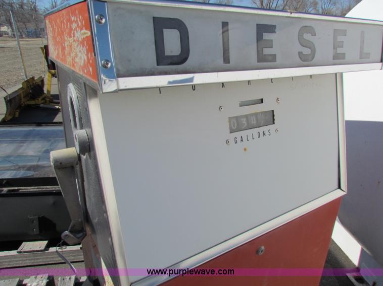 image for item I9599 (3) fuel pumps