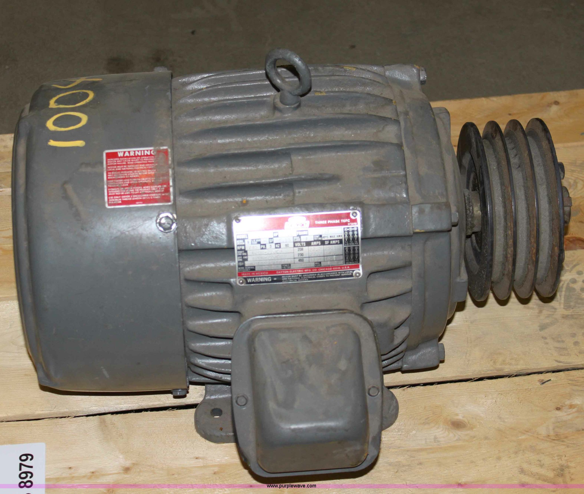 Dayton 3N734 electric motor in Topeka, KS Item B8979 sold Purple Wave