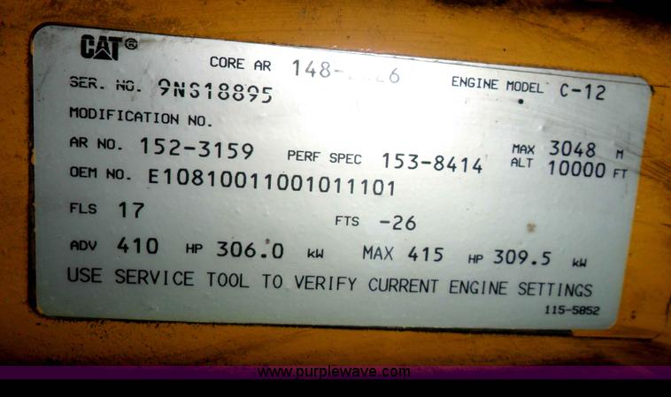 image for item A1932 1999 Kenworth T800 semi