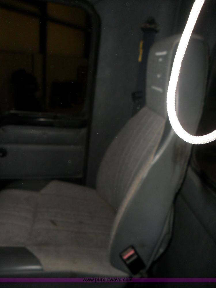 image for item A1932 1999 Kenworth T800 semi