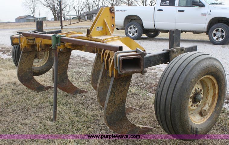 image for item A6734 Landoll 600 five shank ripper