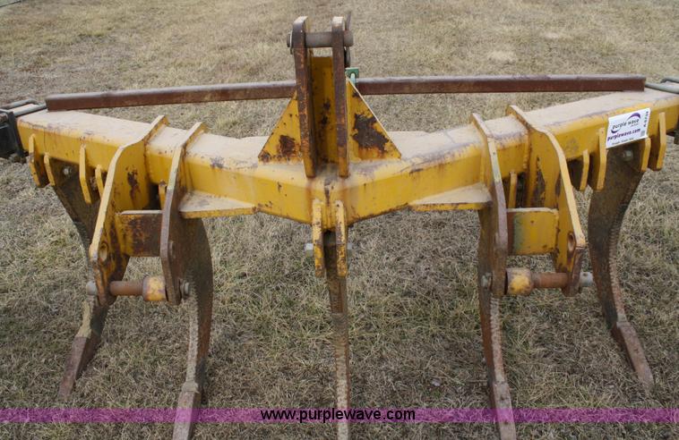 image for item A6734 Landoll 600 five shank ripper