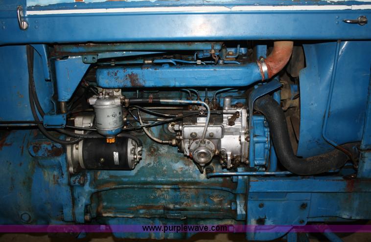 image for item A6774 1971 Ford 7000 tractor