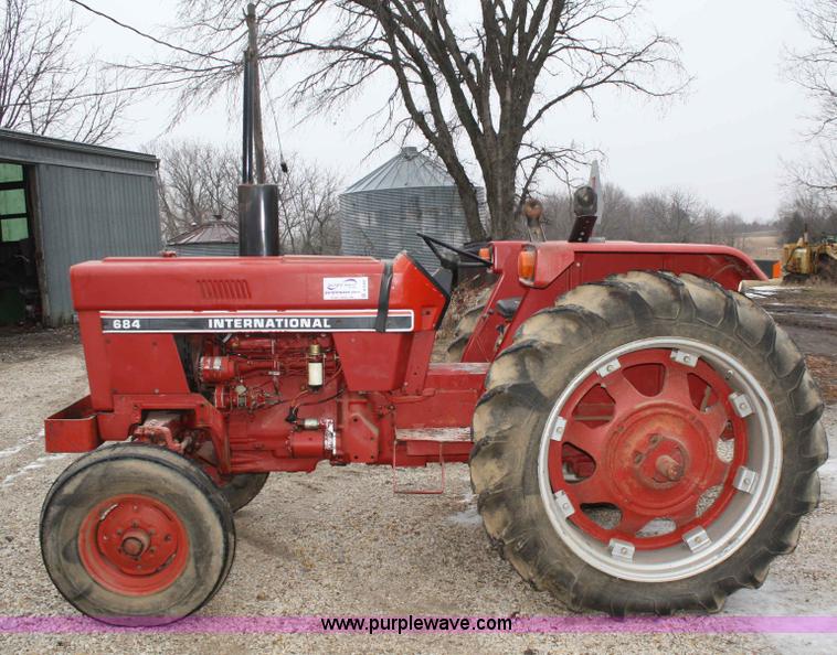 image for item A6997 1982 International 684 tractor