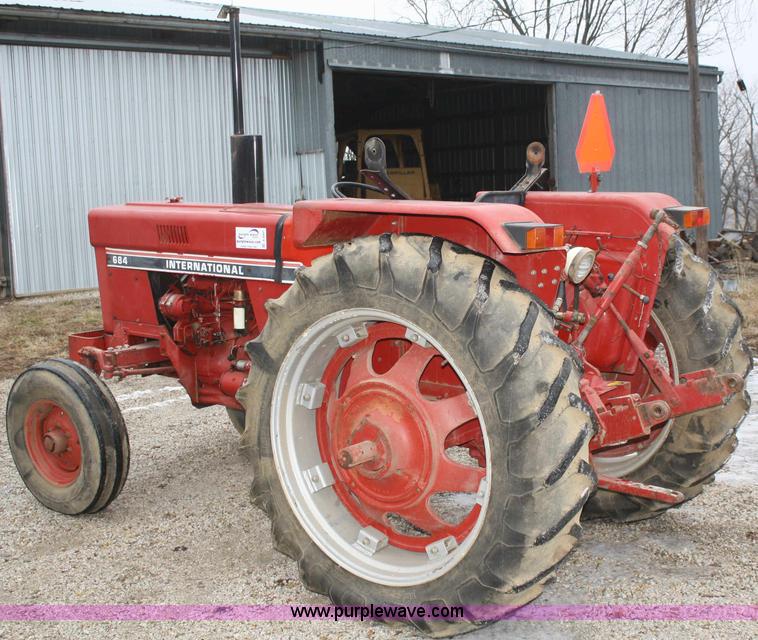 image for item A6997 1982 International 684 tractor