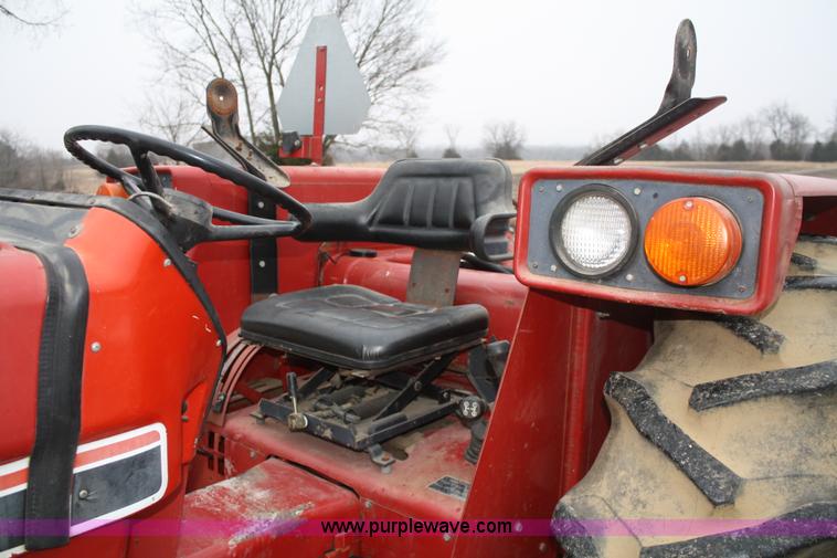 image for item A6997 1982 International 684 tractor