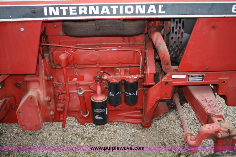 image for item A6997 1982 International 684 tractor