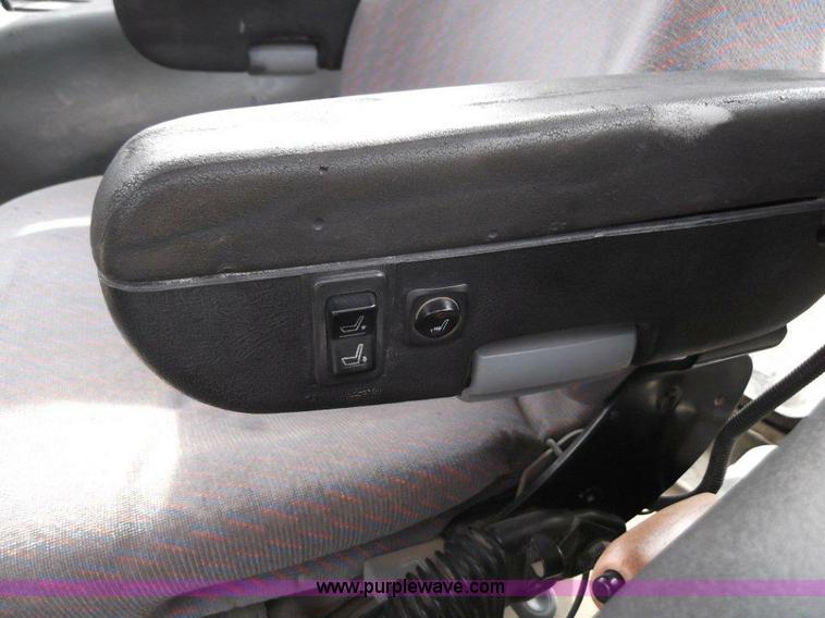 image for item B1010 2004 New Holland TM190 MFWD tractor