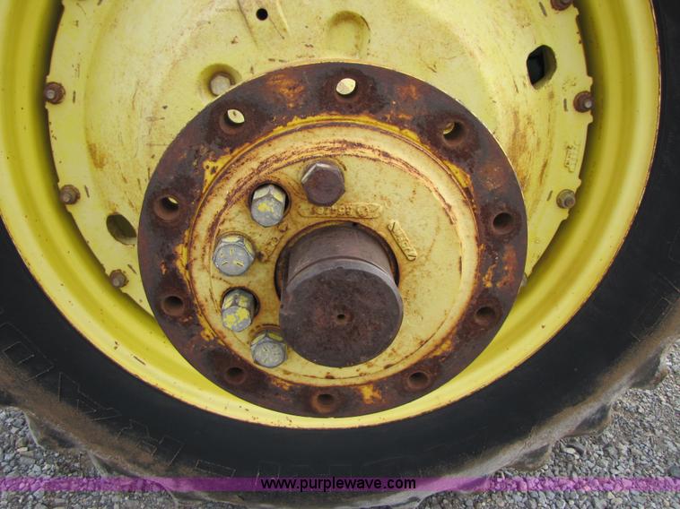 image for item B2205 1978 John Deere 4840 tractor