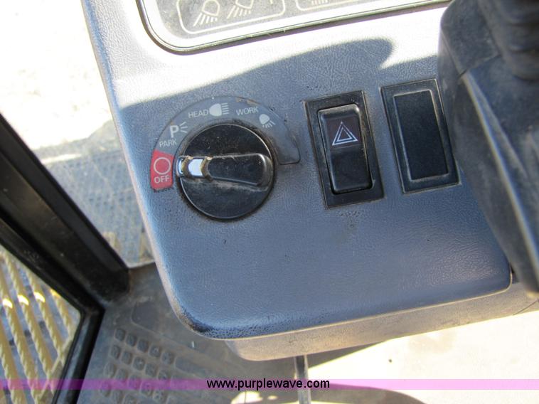 image for item B2208 1998 Caterpillar Challenger 55 track tractor