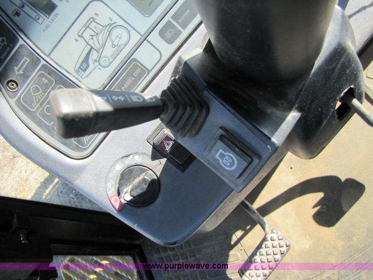 image for item B2208 1998 Caterpillar Challenger 55 track tractor