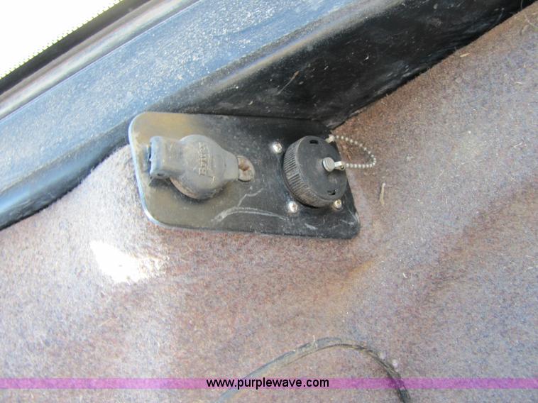 image for item B2208 1998 Caterpillar Challenger 55 track tractor