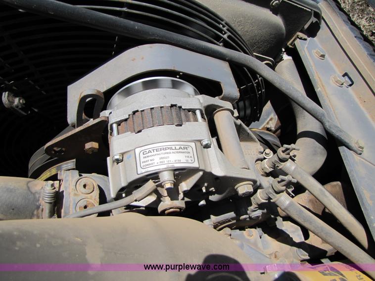 image for item B2208 1998 Caterpillar Challenger 55 track tractor