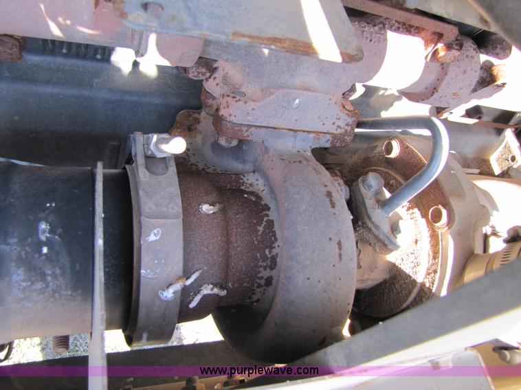 image for item B2208 1998 Caterpillar Challenger 55 track tractor