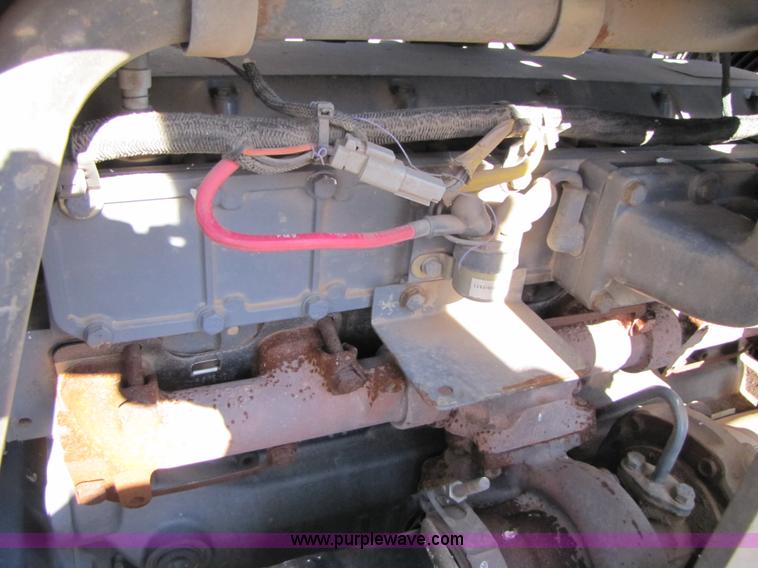 image for item B2208 1998 Caterpillar Challenger 55 track tractor