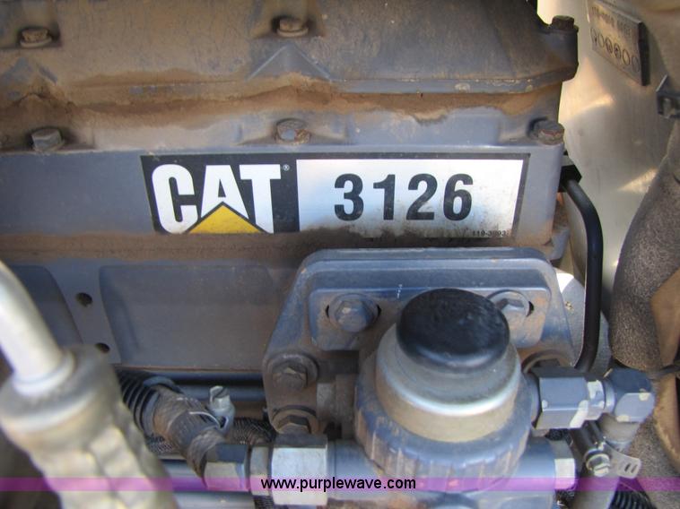 image for item B2208 1998 Caterpillar Challenger 55 track tractor