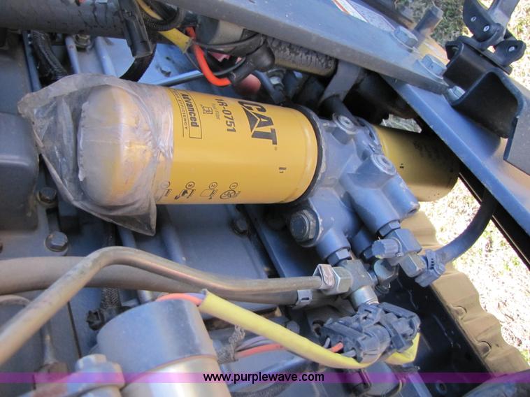 image for item B2208 1998 Caterpillar Challenger 55 track tractor