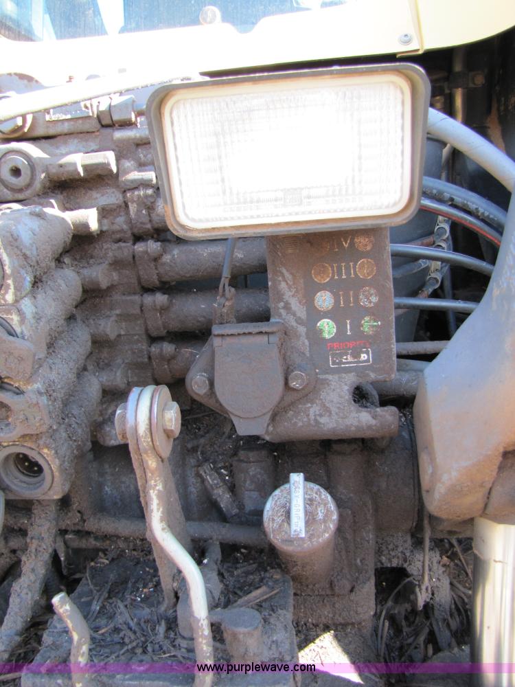 image for item B2208 1998 Caterpillar Challenger 55 track tractor