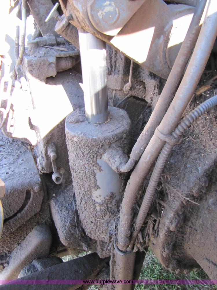 image for item B2208 1998 Caterpillar Challenger 55 track tractor