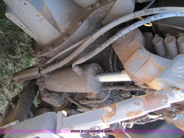 image for item B2208 1998 Caterpillar Challenger 55 track tractor