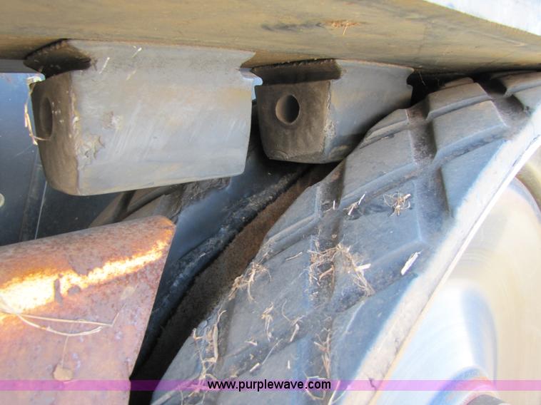 image for item B2208 1998 Caterpillar Challenger 55 track tractor