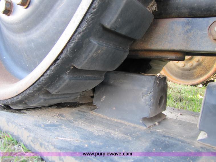 image for item B2208 1998 Caterpillar Challenger 55 track tractor