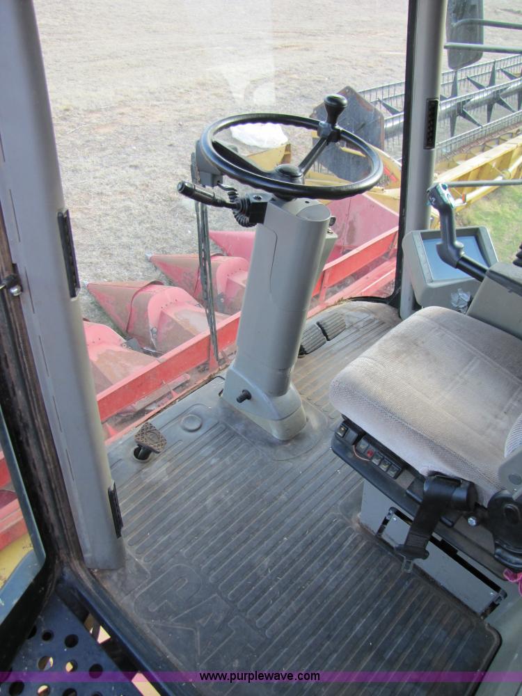 image for item B2209 1998 Caterpillar 480 Lexion combine