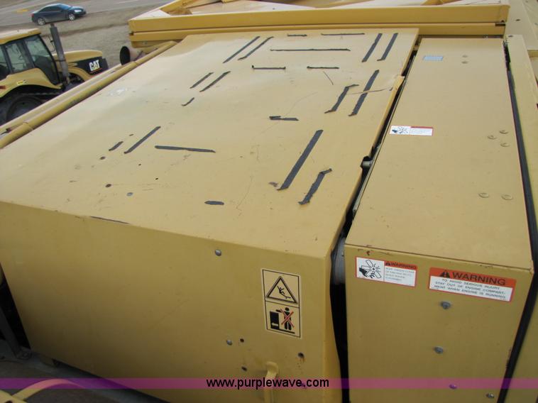 image for item B2209 1998 Caterpillar 480 Lexion combine