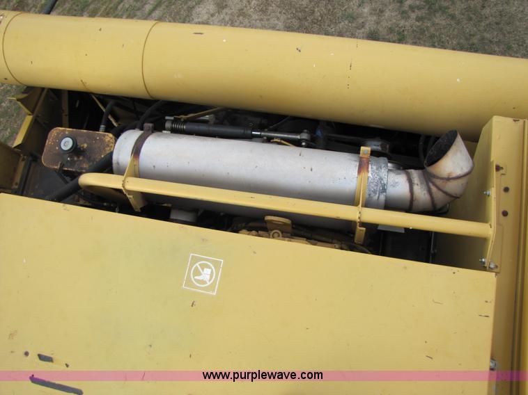 image for item B2209 1998 Caterpillar 480 Lexion combine