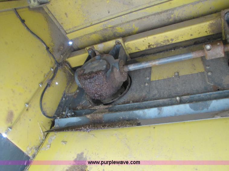 image for item B2209 1998 Caterpillar 480 Lexion combine