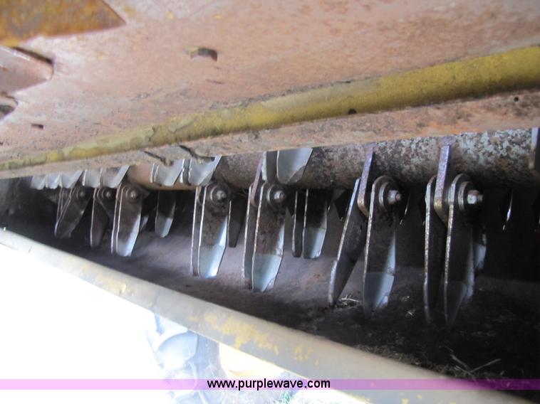 image for item B2209 1998 Caterpillar 480 Lexion combine