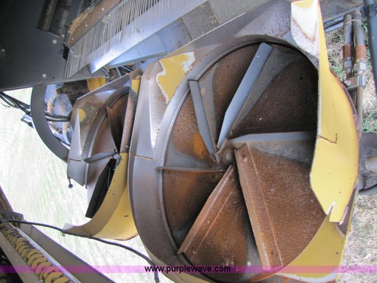 image for item B2209 1998 Caterpillar 480 Lexion combine