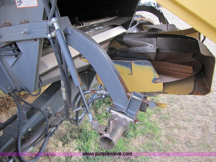 image for item B2209 1998 Caterpillar 480 Lexion combine