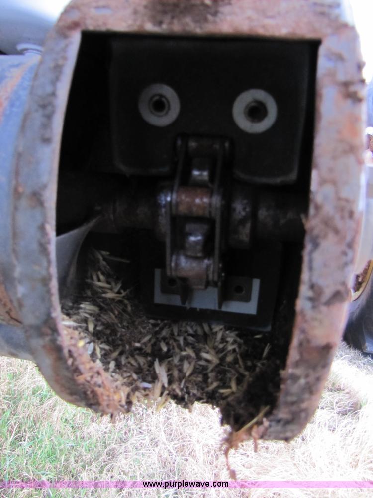 image for item B2209 1998 Caterpillar 480 Lexion combine