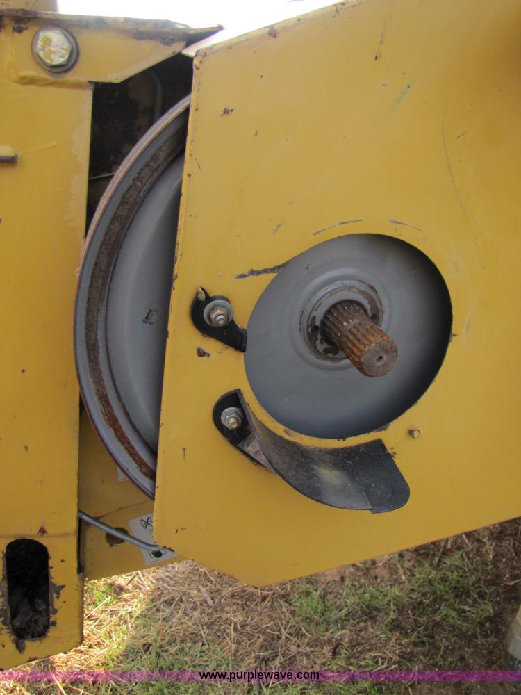 image for item B2209 1998 Caterpillar 480 Lexion combine