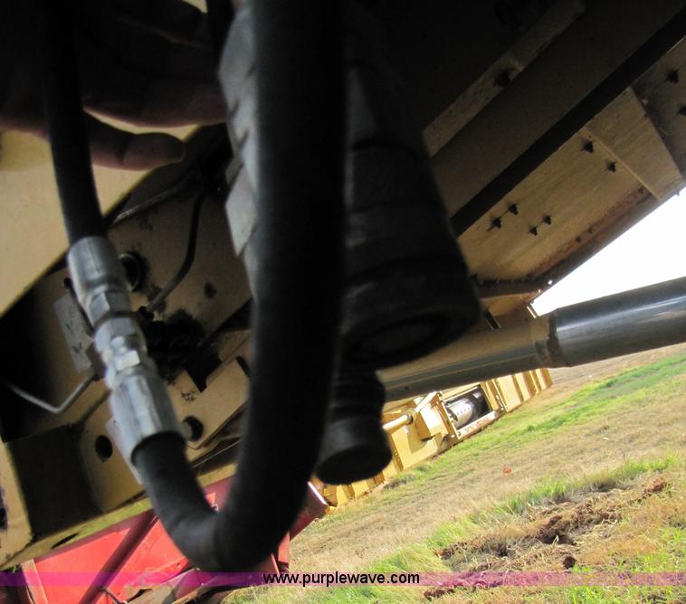 image for item B2209 1998 Caterpillar 480 Lexion combine