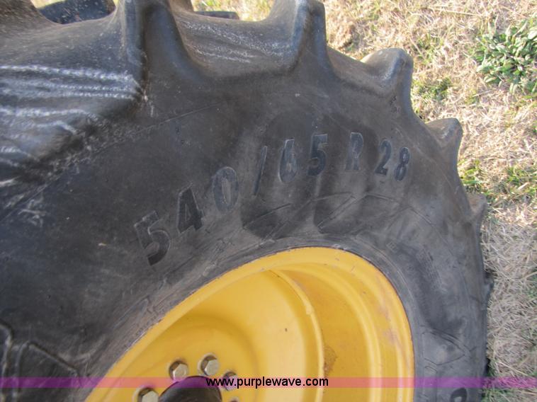 image for item B2209 1998 Caterpillar 480 Lexion combine