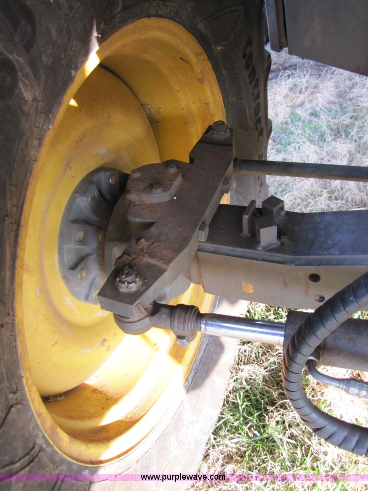 image for item B2209 1998 Caterpillar 480 Lexion combine