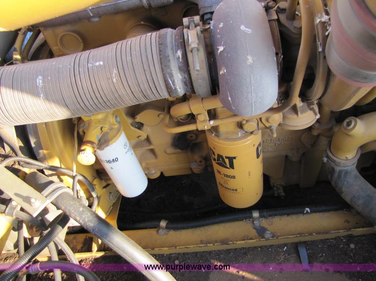 image for item B2209 1998 Caterpillar 480 Lexion combine