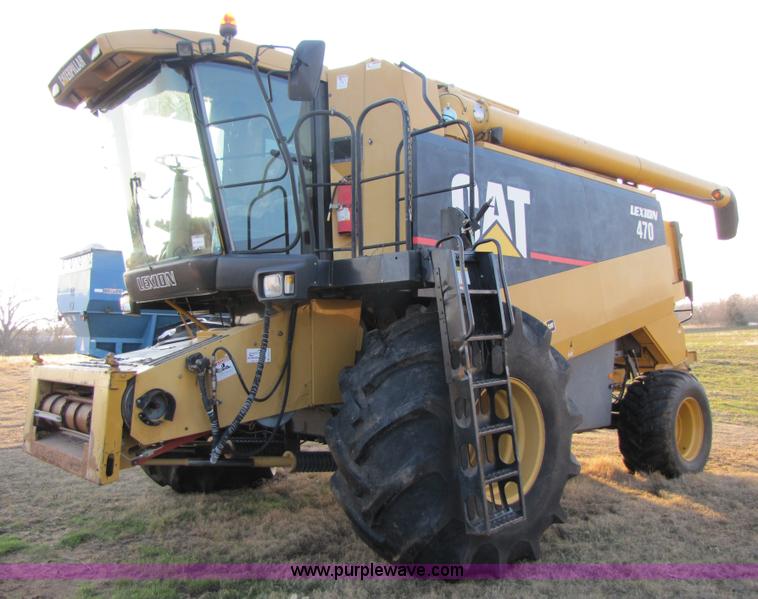 image for item B2210 2000 Caterpillar 470 Lexion RWA combine